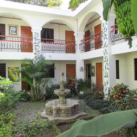 Hotel Villa Serena Escalon سان سلفادور المظهر الخارجي الصورة