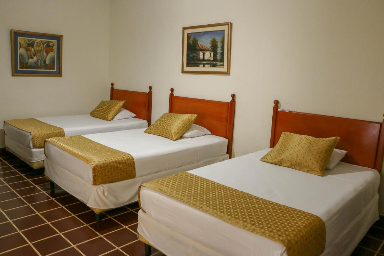 Hotel Villa Serena Escalon سان سلفادور المظهر الخارجي الصورة