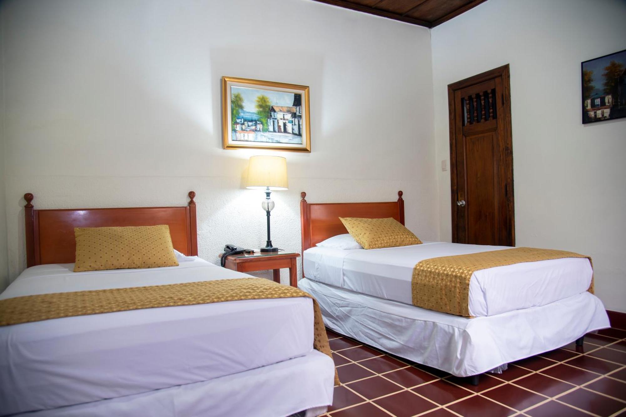 Hotel Villa Serena Escalon سان سلفادور المظهر الخارجي الصورة